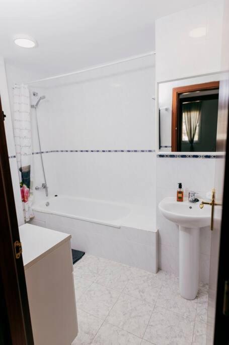 2 Bedroom Terrace & Pool Appartamento